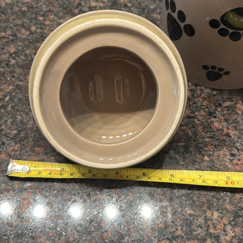 Porcelain dog treat jar - Picture 12 of 12